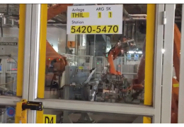 民族工業(yè)展翅高飛：奧迪汽車產(chǎn)線上使用鴻栢科技機器人螺柱焊